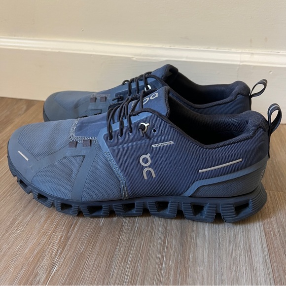 On Running Men's Cloud Waterproof Shoes blue navy 8.5 - Picture 4 of 11